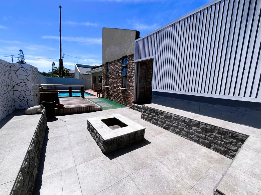 3 Bedroom Property for Sale in Gonubie Eastern Cape